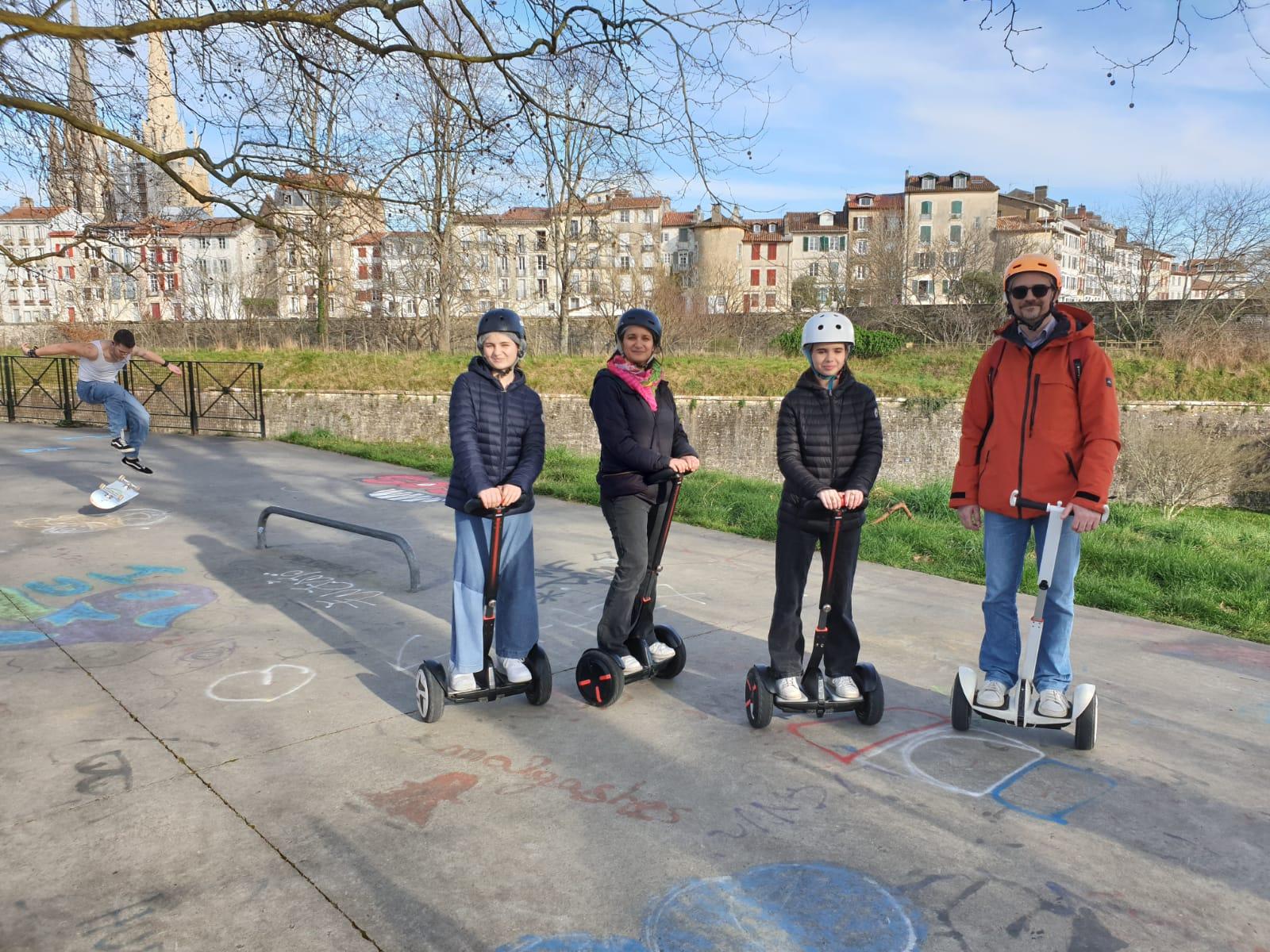 Secret Bayonne: Geführte Tour mit Segway/zu Fuß/mit E-Bike + Picknick + Pala