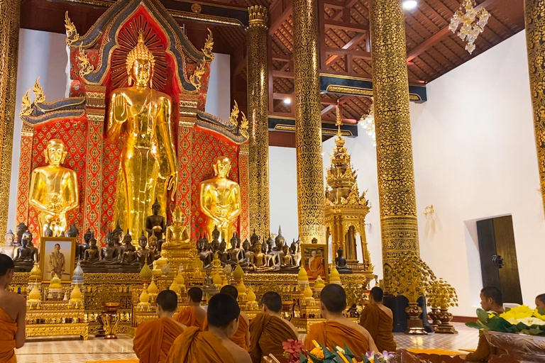 Chiang Mai: Temples & Old City Hidden Gems with local guide Private Tour (with transfer)