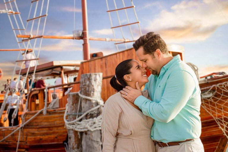 Cancun: Eine romantische Galeonennacht mit Abendessen, Getränken und MusikTour ab Tulum - Steak Dinner