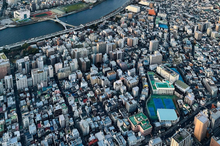 Tokyo: 5-Day Private Tour to Hiroshima with Transport