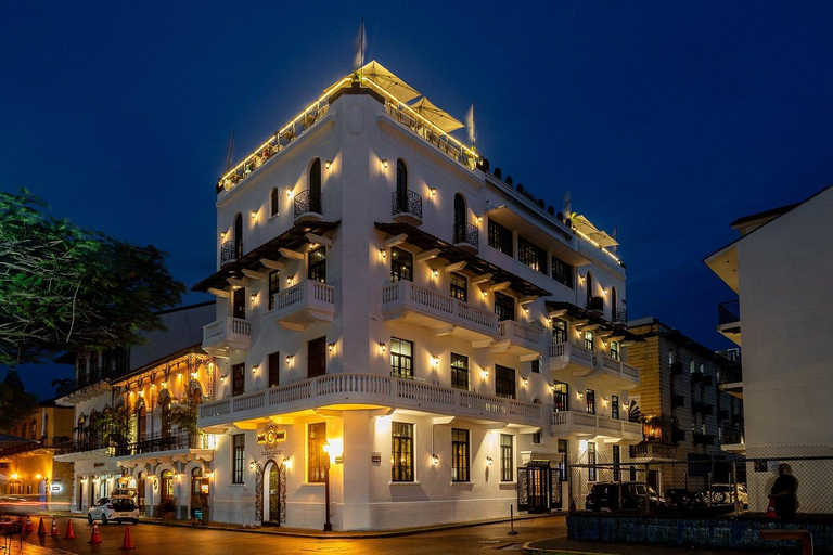 Tour notturno di Panama City: vista a 360° e vita notturnaDall'aeroporto di Tocumen