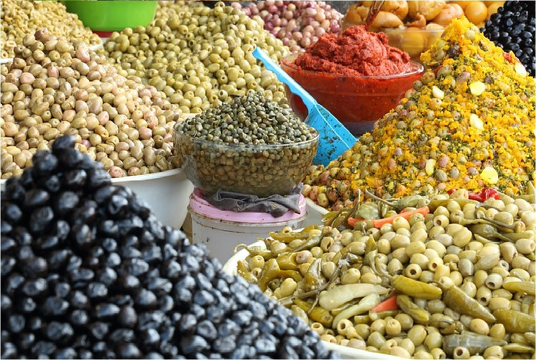 Fes: Volubilis Roman Ruins, Mouly Idriss, & Meknes Day Trip