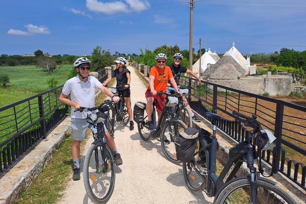 Locorotondo: E-bike Tour on the Apulian Aqueduct Cycleway