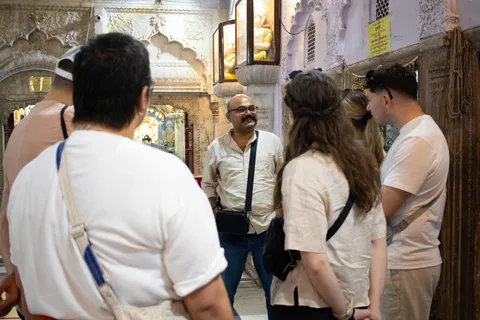 Old Delhi Food Tour: A Night Time Feast