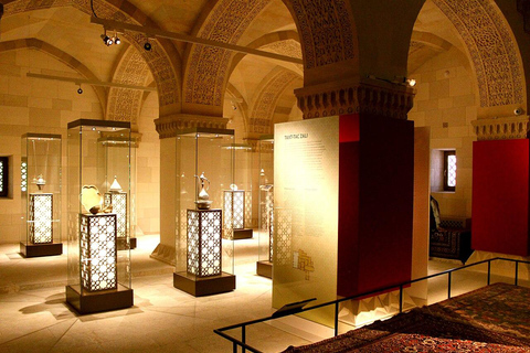 Baku: Old City Guided Walking Tour Baku Old City with professional guide group & private tour