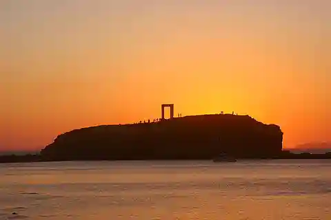 Croisière au coucher du soleil depuis l'île de Naxos