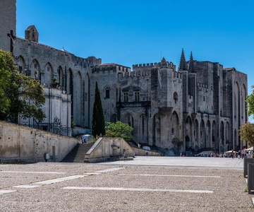 Avignon en Famille" Flash Tour