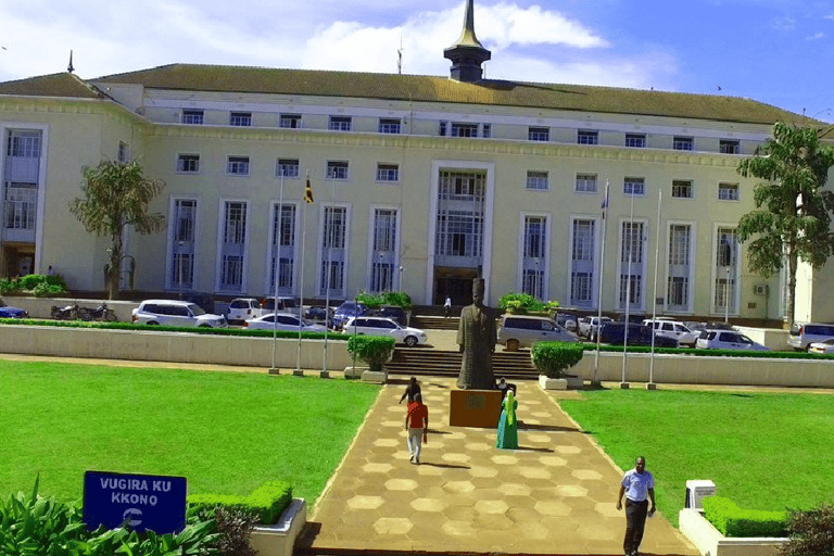Kampala: Buganda Cultural Trail & Wakaliwood Tour