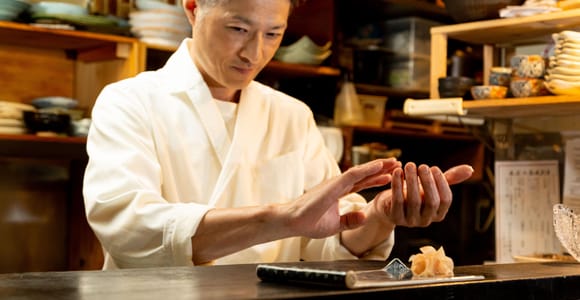 Kyoto: Sushi-Making Class with Sake Tasting
