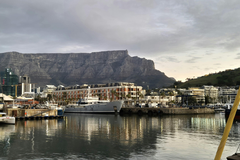 Cape Town: Robben Island Ticket with Ferry & Transfers