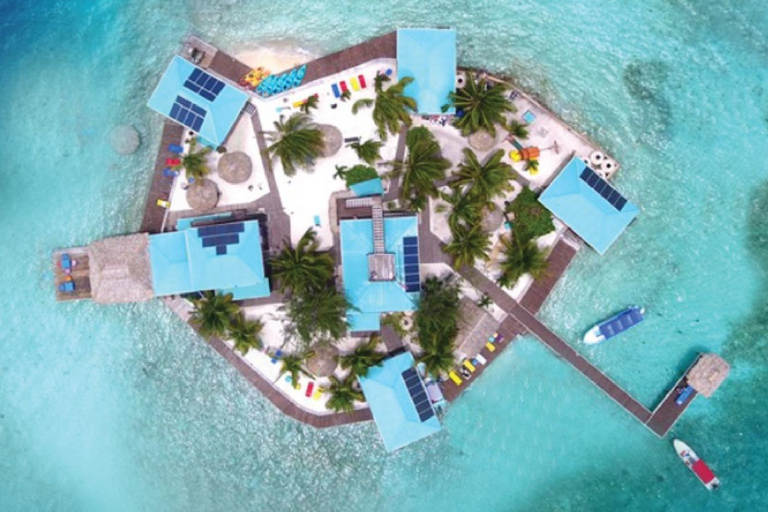 Placencia: Private Island Day Trip with Lunch & Drinks