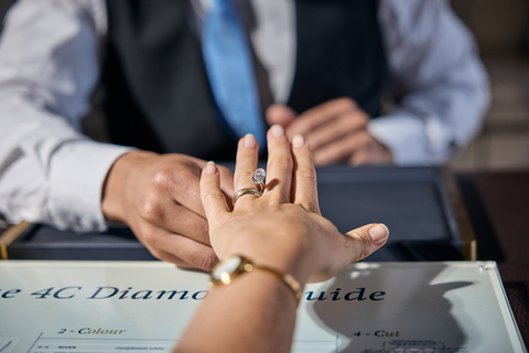 Amsterdam: Royal Experience at Oldest Diamond Factory Amsterdam: Private Diamond Experience