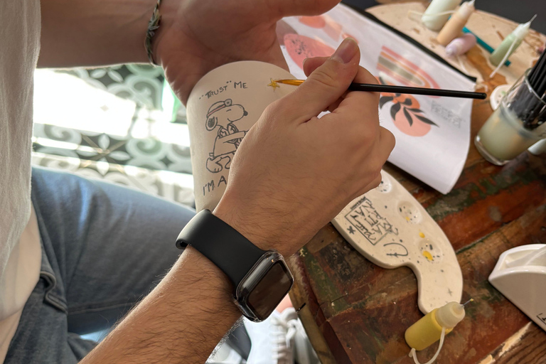 Bilbao: Pinta sobre cerámica en el único ceramicafé de la ciudad