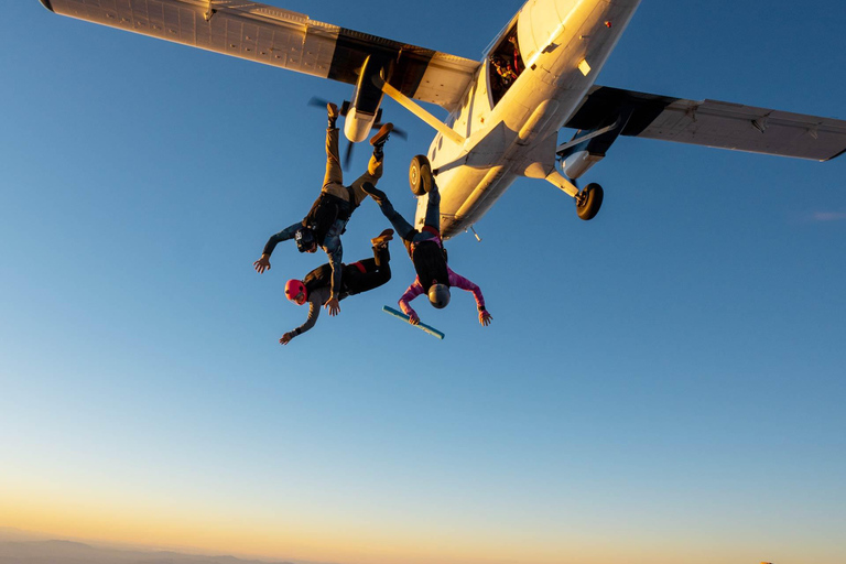 Skydive Over Barcelona – 13,000ft Tandem Jump + Transport