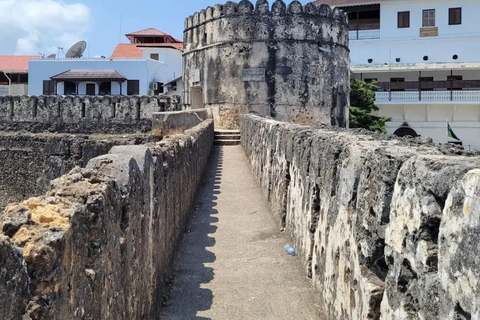Stone town, Prison Island and Nakupenda Sanbank with Lunch Stone town, Prison Island and Nakupenda with Lunch (SHARED)
