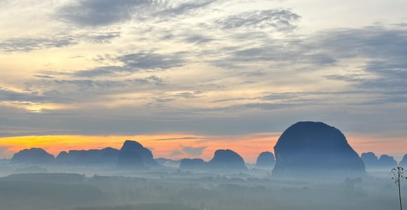 Krabi: Tiger Cave Temple, Kayak, and Viewpoint Tour