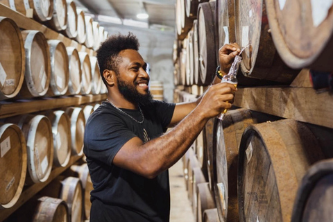 Vanuatu: 83 Islands Premium Distillery Experience &amp; TastingDistillery Tour + Tasting