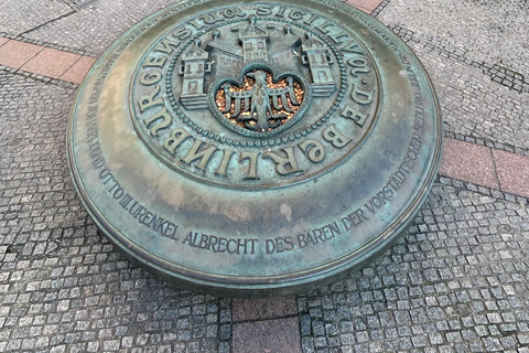 Berlin Mitte: Passeio pelas lendas da Berlim medievalBerlin Mitte: Visita guiada às lendas da Berlim medieval