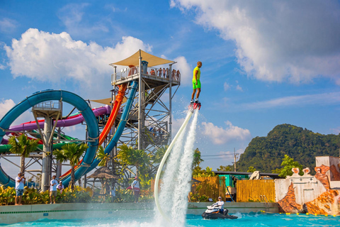 Pattaya: Columbia Pictures Aquaverse Ticket & Hotel Transfer