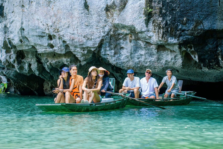Hanoi: Ninh Binh Am Tien Cave or Trang An, Mua Cave & Hoa Lu Private Tour: Ninh Binh, Hoa Lu, Trang An, Mua Cave, Incense