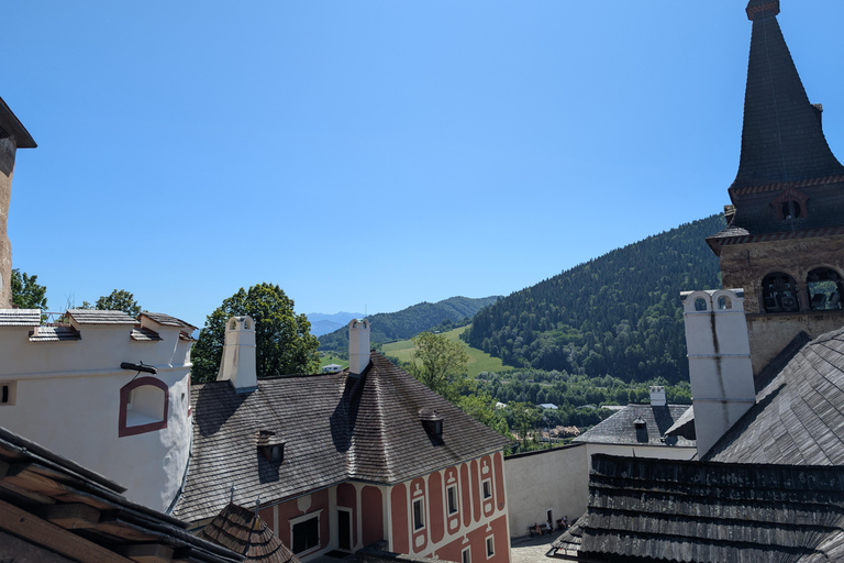from Zakopane: Orava Castle & Demanovská Cave Day Trip