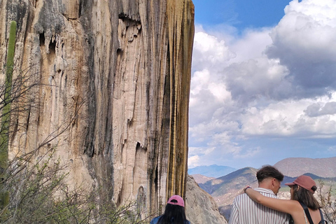 Oaxaca: Excursión de 1 día Xaaga-Hierve el AguaPrecio a partir de 8 personas