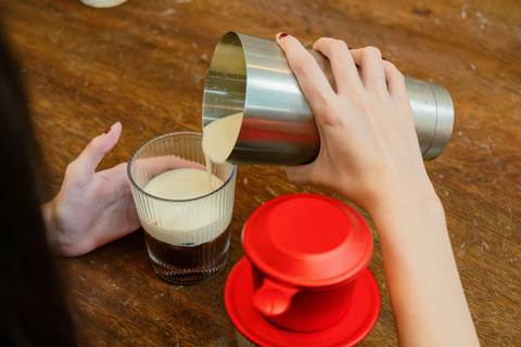 One Hour in Hanoi: Vietnamese Coffee-Making Class Private Option
