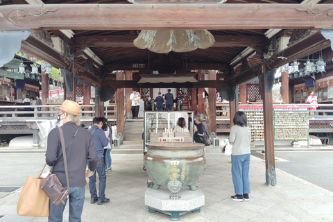 Near Osaka: Chant & Pray at Historic Nakayama-dera Temple