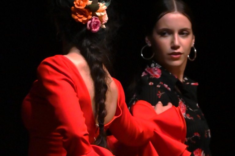 Autentico spettacolo di flamenco Hard Rock Cafe (dal team Ca Revolta)Spettacolo di flamenco autentico all'Hard Rock Cafe (dal team Ca Revolta)