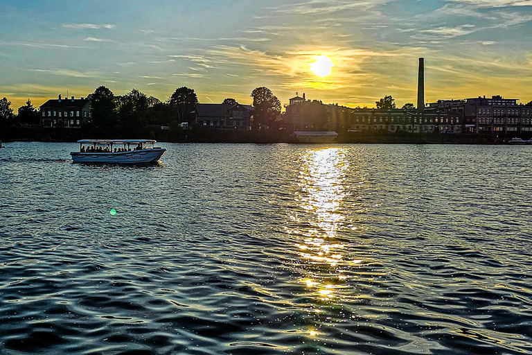 Riga: Crucero en barco por el canal de Riga y el río Daugava al atardecer