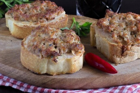 Da Livorno: Corso di cucina e degustazione di vini in Toscana + Pisa