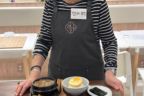 Busan: Market Tour, Cooking Class, and Games