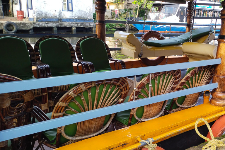 Alleppey: Backwater-Kreuzfahrt mit Shikkara