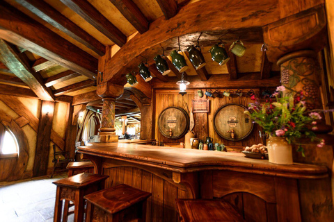 De Auckland: Tour particular exclusivo em HobbitonTransporte particular e tour particular em Hobbiton