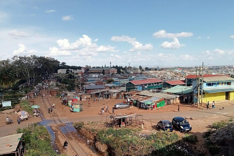 Nairobi:Kibera Slum Guided Walking Tour with Local Guide