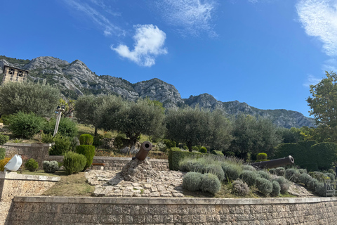 From Tirana: Kruja, Skanderbeg Museum & Sarisalltik Tour