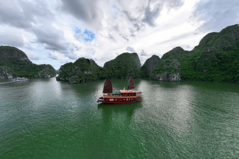 Hanoi: 2-Daagse Lan Ha Bay - Cat Ba eiland BEST SELLER cruise