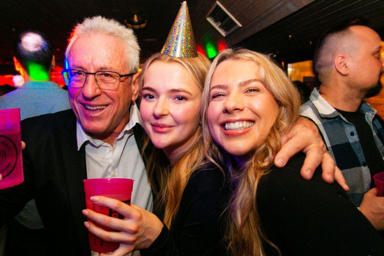 Budapest: New Year Boat Party Cruises with Unlimited DrinksSip &amp; Sail New Year&#039;s Day Premium Package