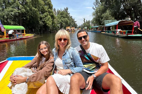 Xochimilco i Coyoacán: Muzeum Fridy Kahlo lub AnahuacalliXochimilco i Coyoacán