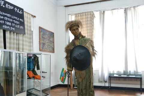Addis Ababa: Guided City Highlights Tour in English & French
