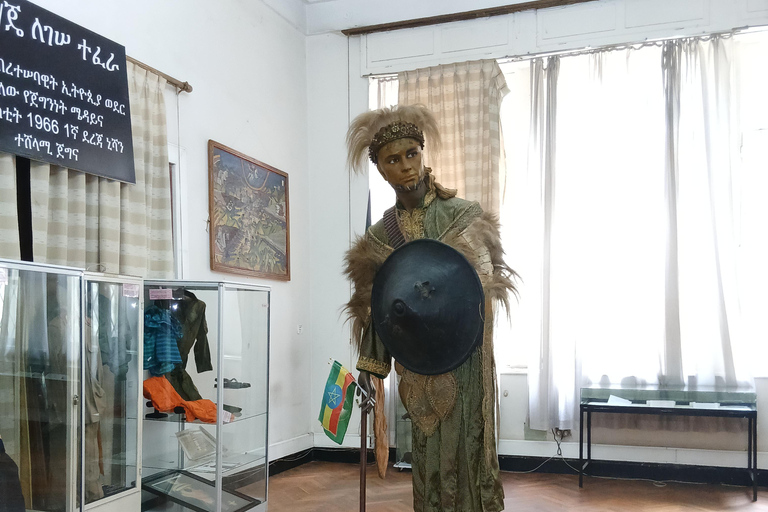 Addis Ababa: Guided City Highlights Tour in English & French