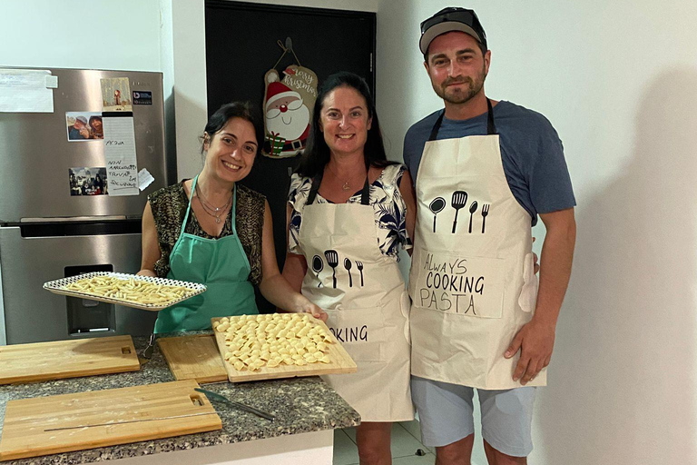 PASTA COOKING CLASS IN PANAMA CITY, DINNER & WINE INCLUDED!