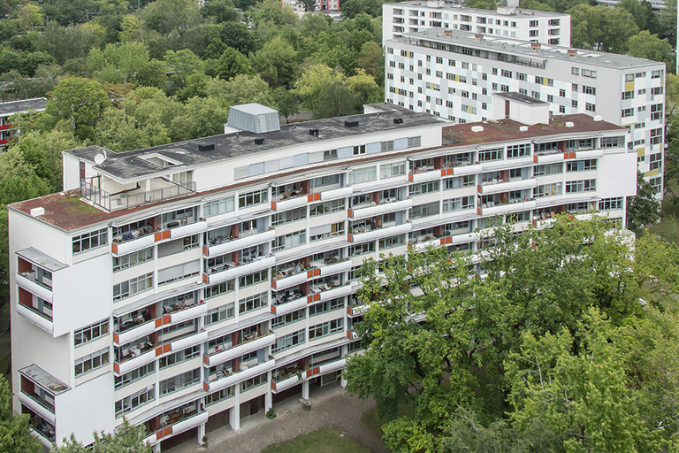 Berlin: Hansaviertel 1950s Architecture Walking Tour