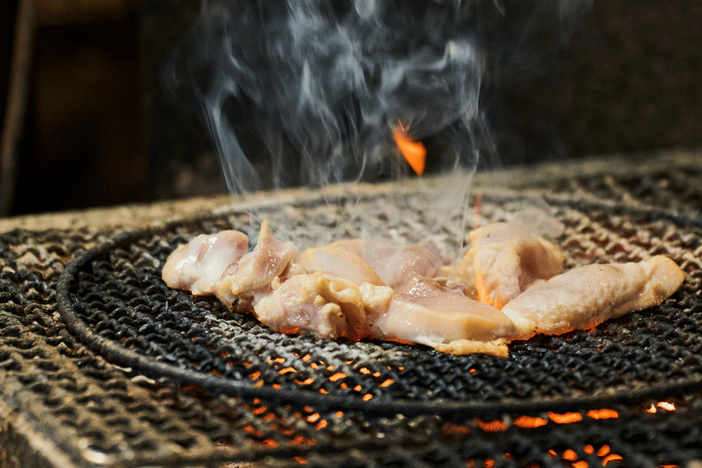 جولة طعام في أوساكا - ١٢ طبقًا و٣ مشروبات