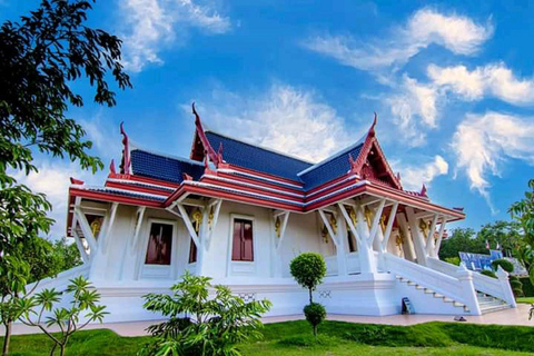 Von Lumbini aus: Tageswanderung Lumbini mit Führer