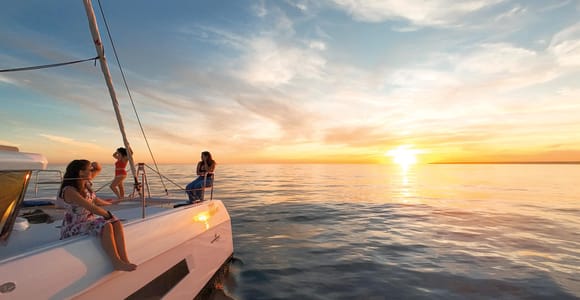 Vilamoura: Algarve Private Sunset Catamaran Charter