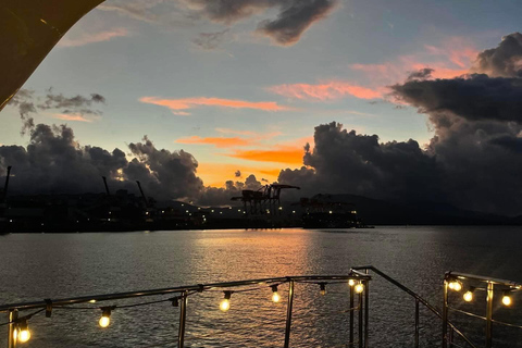 Subic : Dîner-croisière en bateau au coucher du soleil depuis Manille et ClarkSubic : Dîner-croisière en yacht au coucher du soleil depuis Manille et Clark