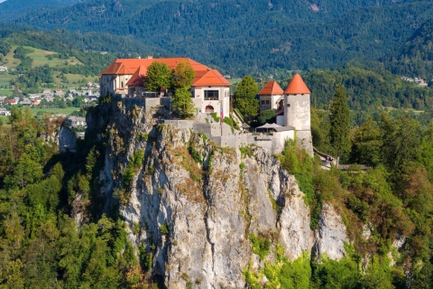 Vanuit Ljubljana: Bled, Postojna grot en Predjama kasteel tour