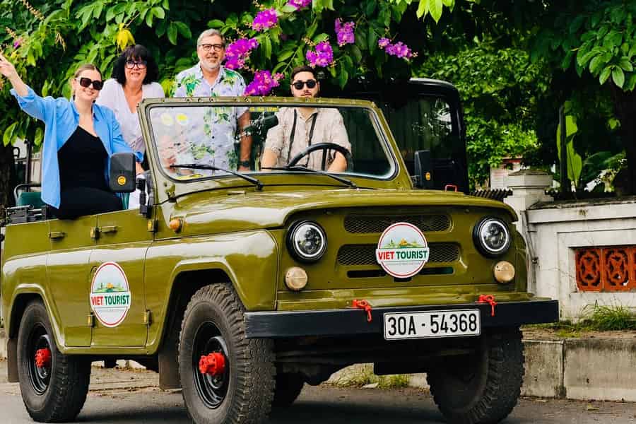 Hanoi: Militär-Jeeptour – 2-stündige Highlights-Tour oder 4-stündige Tour. Foto: GetYourGuide Hanoi: Militär-Jeeptour – 2-stündige Highlights-Tour oder 4-stündige Tour. Foto: GetYourGuide