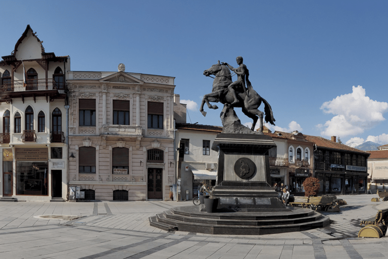 Kastoria: Private Lakes Tour to Pogradec, Ohrid & Bitola